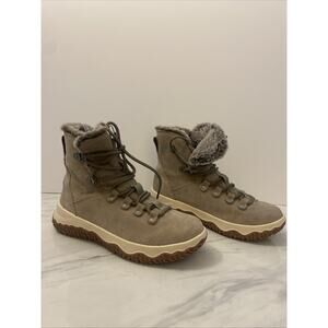 L.L. Bean Women’s Day Venture Insulated Boots – River Rock – Size 7.5M – NEW